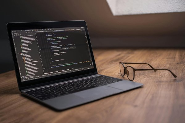 What are the key differences in fashion between UK cities?